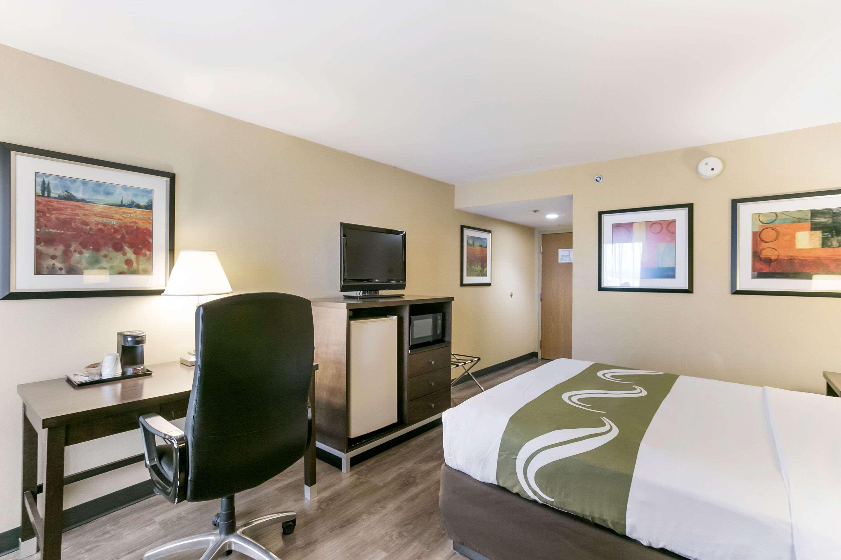 Quality Inn & Suites Bel Air I-95 Exit 77A Extérieur photo
